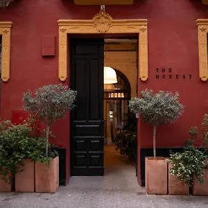 3* Hotel The Honest &